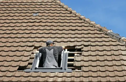 Pose de velux - Villeneuve-sur-Bellot
